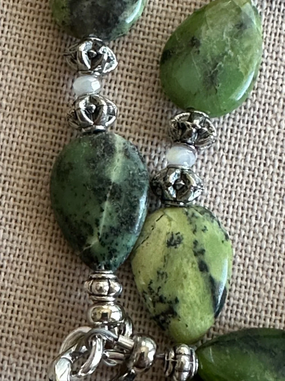 22 inch Beautiful Canadian Jade bead necklace NWOT - Picture 11 of 14